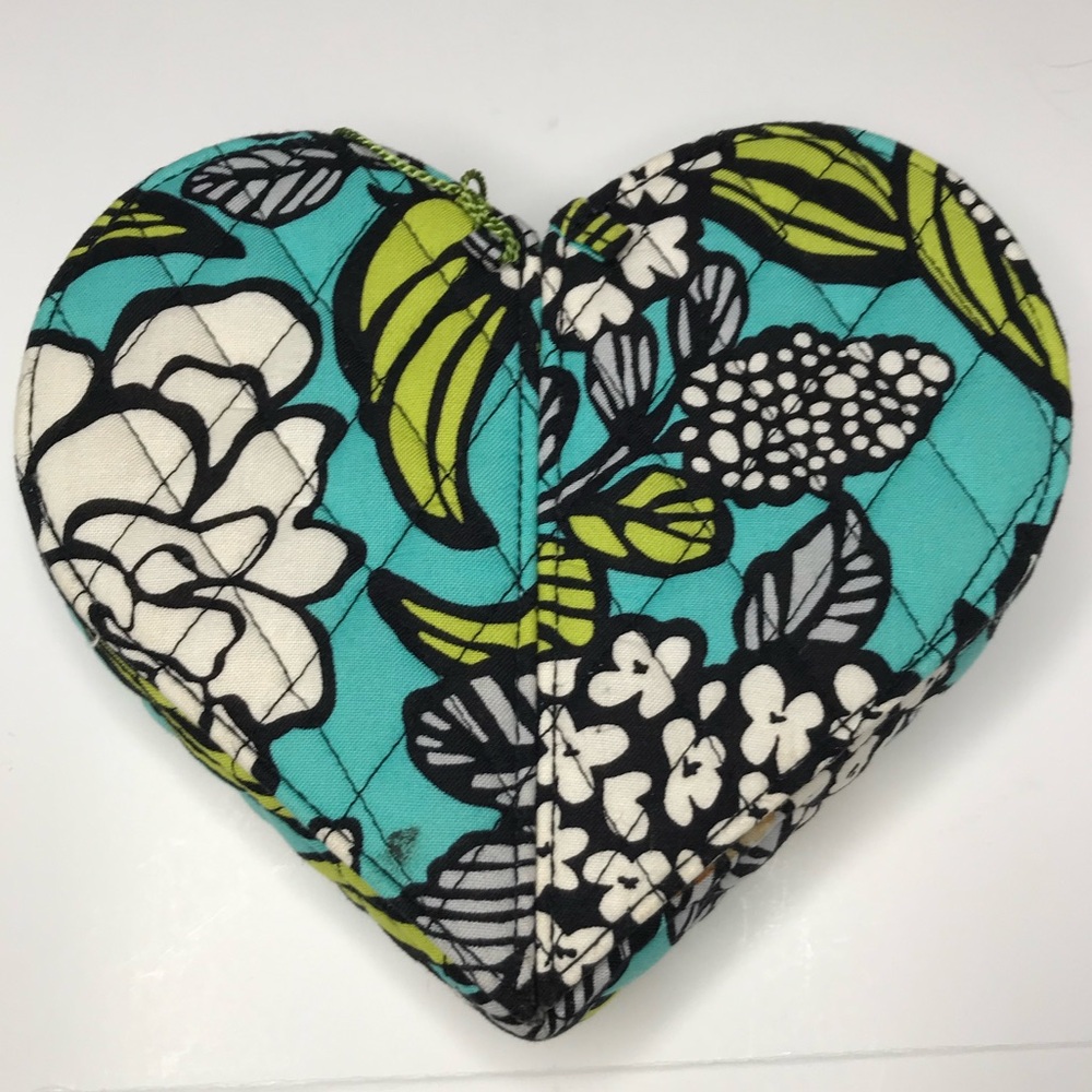 Vera Bradley Floral Heart Shaped Travel Jewelry Box Case Padded Cotton Quilted